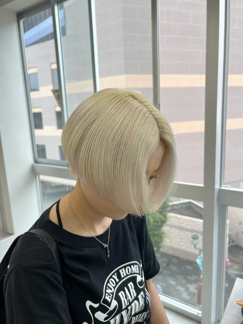ショート ヘアカラー maya🇰🇷韓国 レイヤー/顔まわりのヘアスタイル