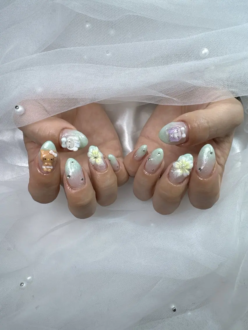 ネイル ハンドネイル Queeens nailのネイルデザイン