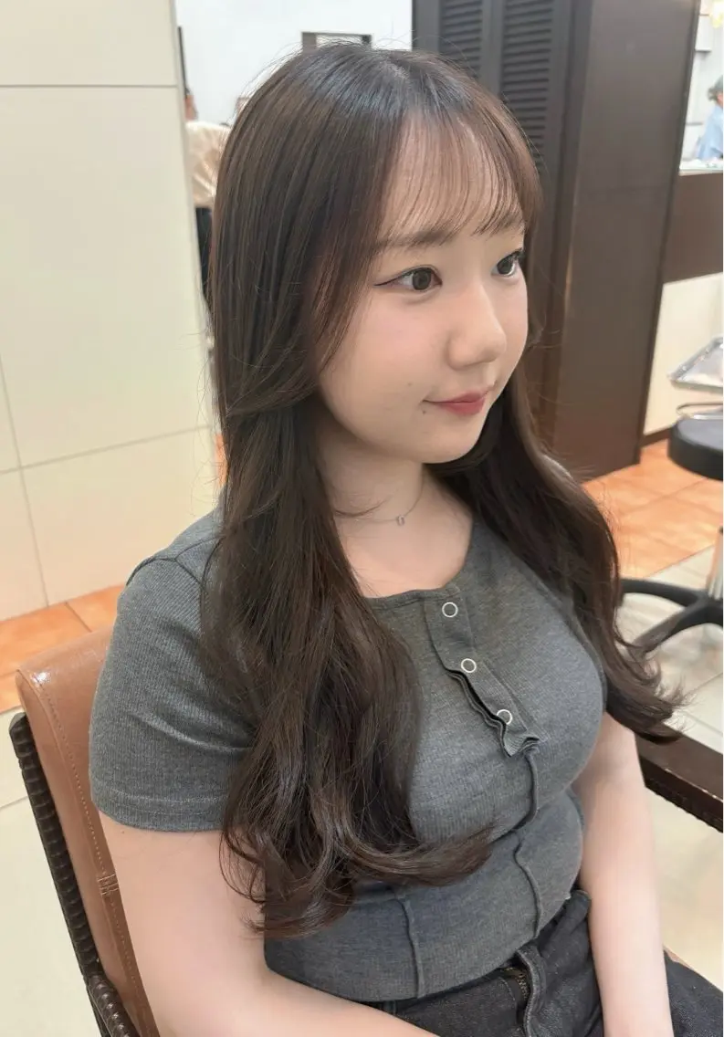 セミロング カラー グレージュ 髪質改善 ヘアカラー トリートメント 頭皮×髪質改善 透明感カラー💎中村のヘアスタイル