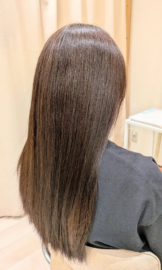 ロング ヘアカラー 深田 和瑛のヘアスタイル