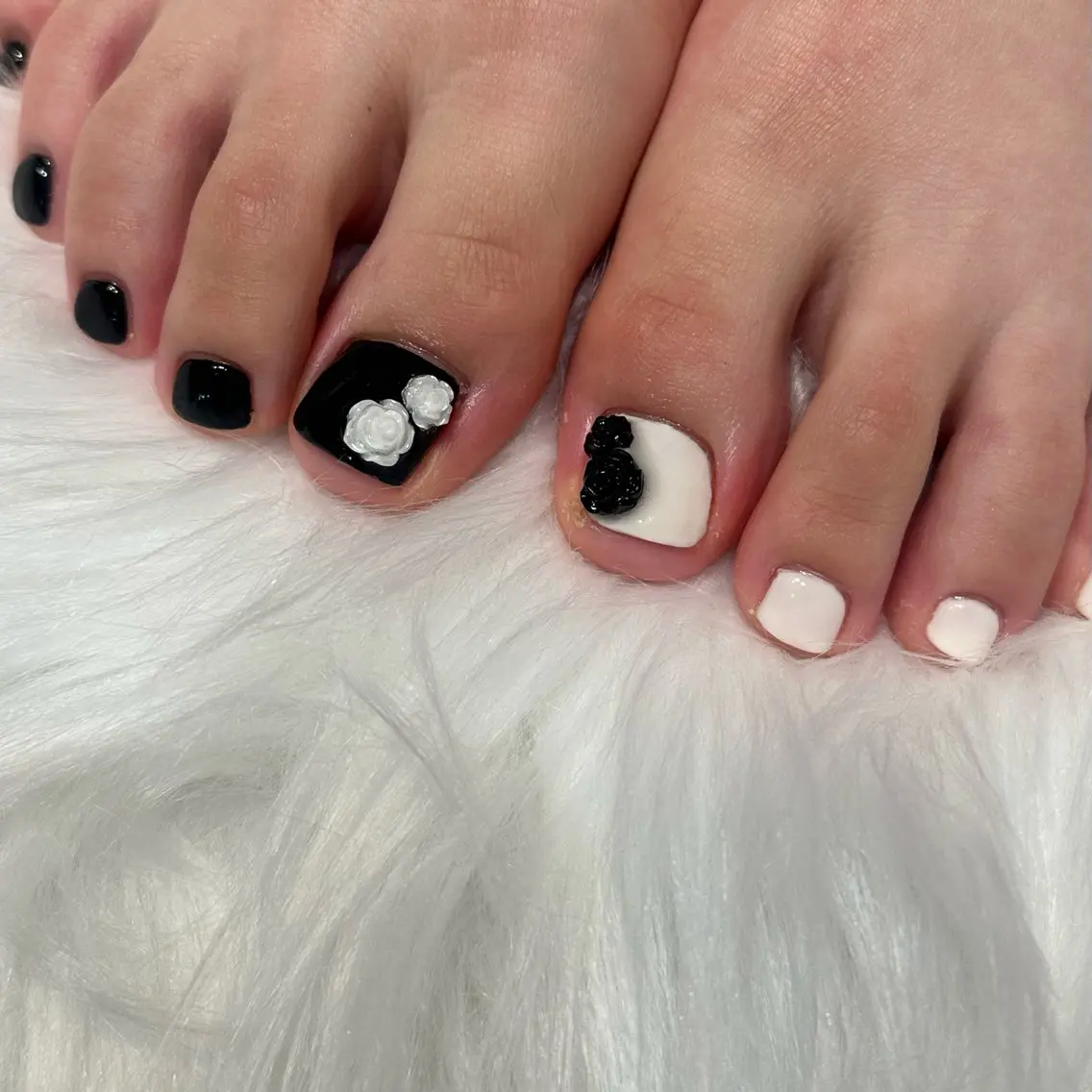 オフありフットお持ち込みデザイン🌷(パラジェル)の写真