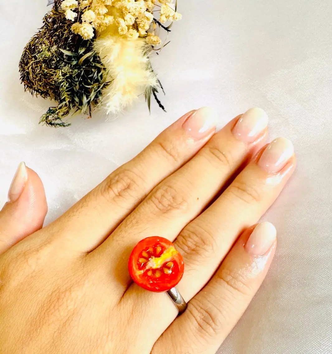 ネイル グラデーション ホワイト nailsalon oluoluのネイルデザイン
