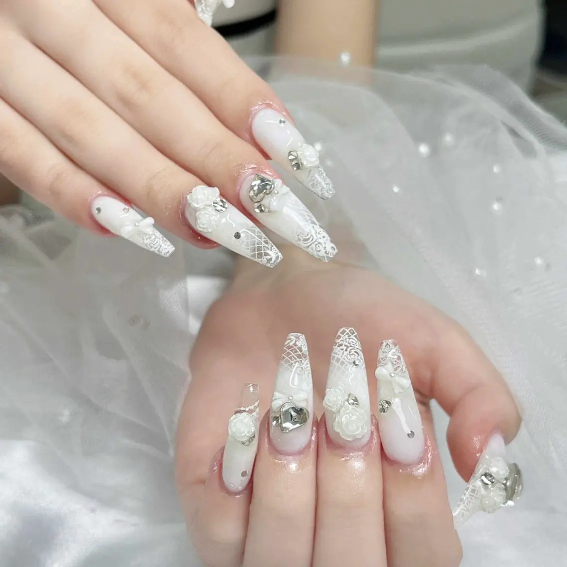 ネイル ハンドネイル ハンドケア Nova Nail Nambaのネイルデザイン