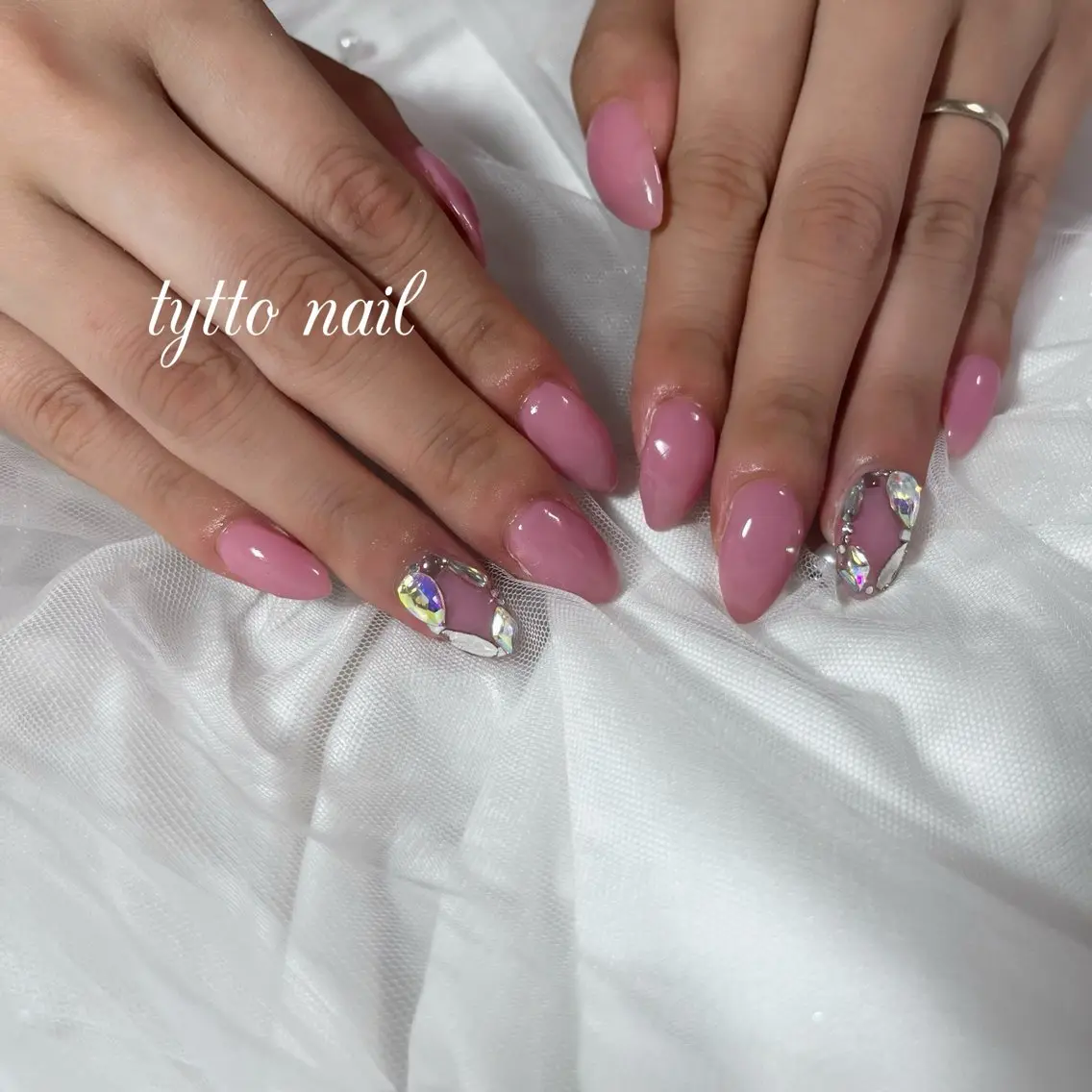 ネイル アートネイル ガーリー キラキラネイル 韓国ネイル ワンカラーネイル ハンドネイル tytto nail ❤︎‪‪eri‪‪のネイルデザイン