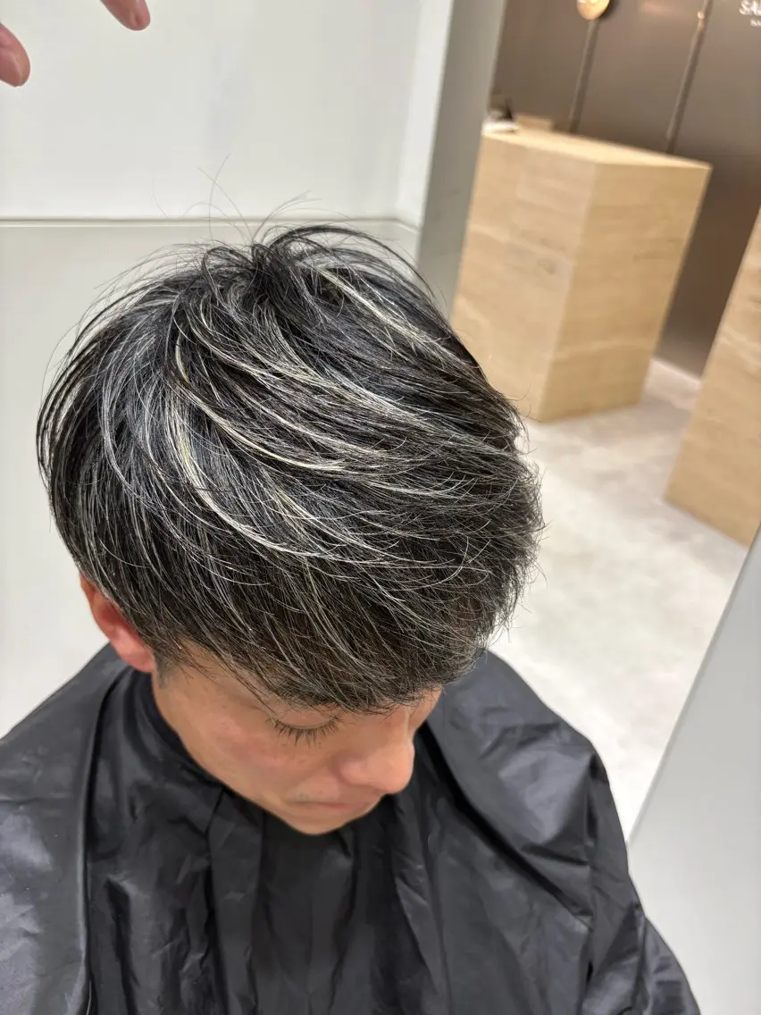 ショート カラー メンズ カット ヘアカラー トリートメント 吉武 茂暉のヘアスタイル