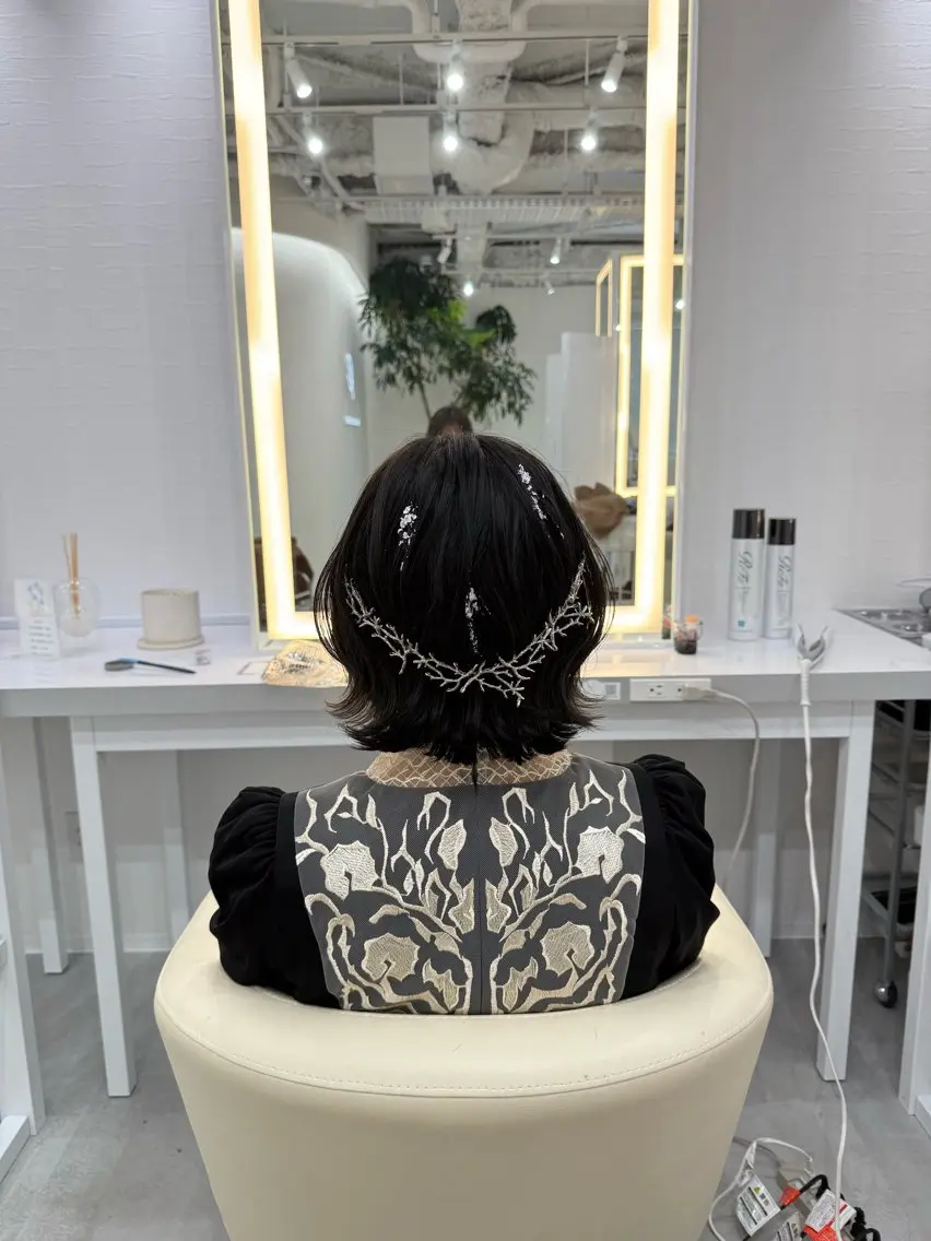 ショート R/🎀 ヘアセット・艶カラーのヘアスタイル