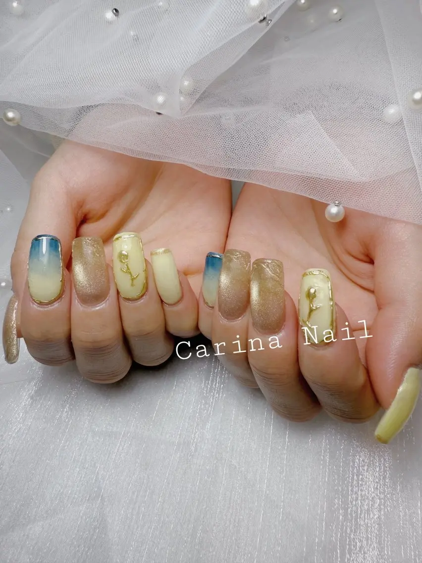 ネイル アートネイル ゴールド Carina Nailのネイルデザイン