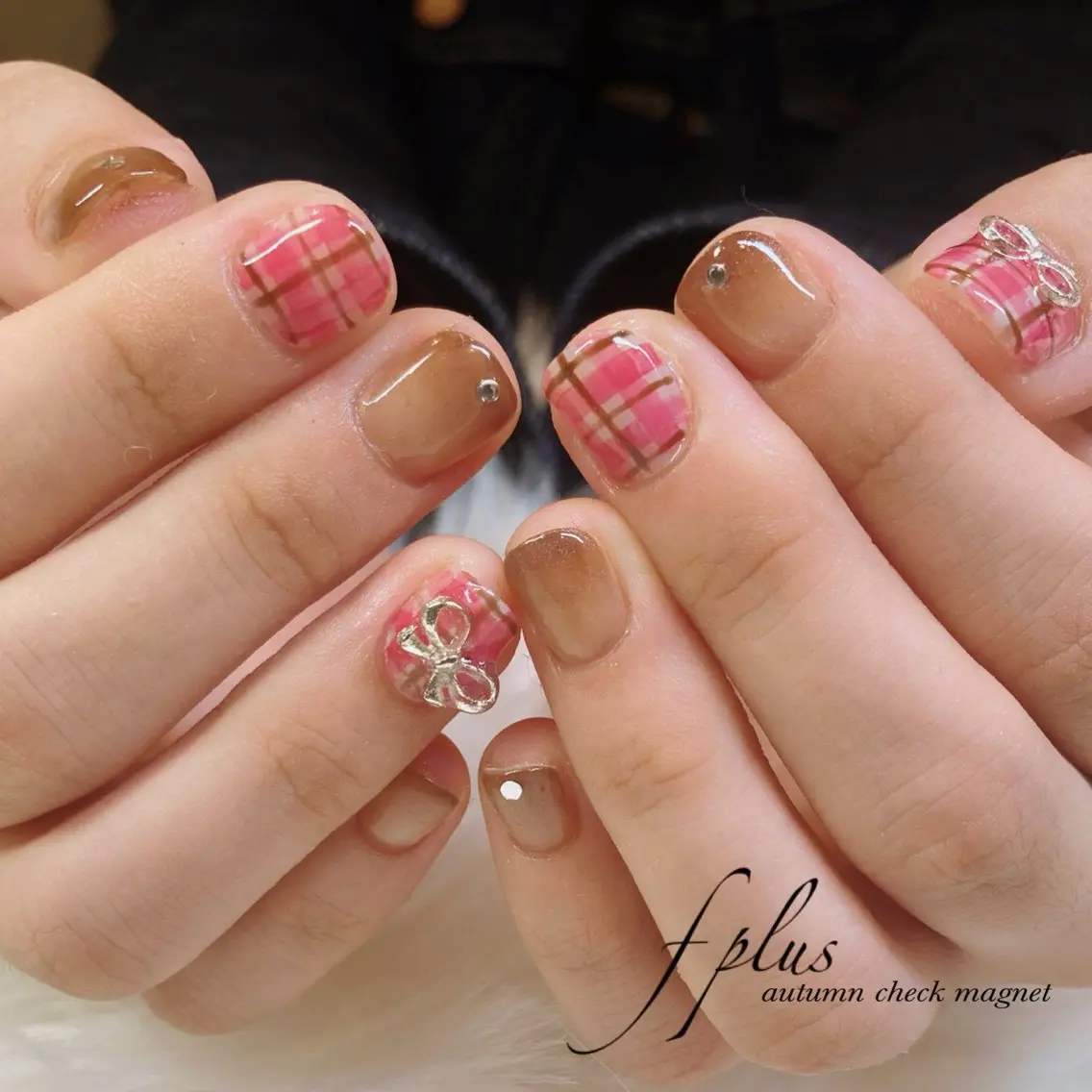 ネイル ブラウン グラデーション ハンドネイル kanako nail🌷のネイルデザイン