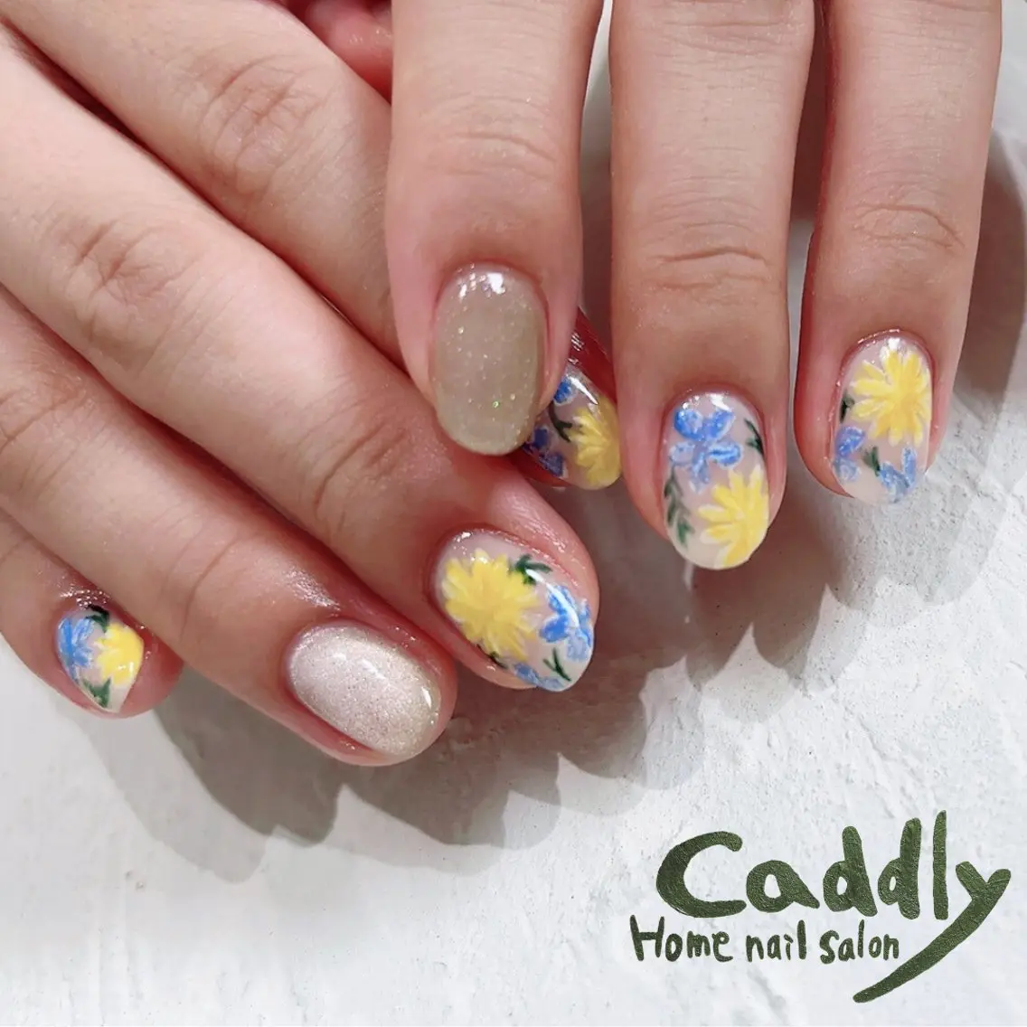 ネイル フラワーネイル マグネットネイル ハンドネイル caddly naoのネイルデザイン