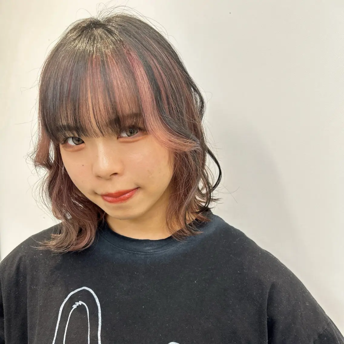 カラー ベージュカラー デザインカラー ピンクカラー ピンクベージュ 村瀬 美来のヘアスタイル