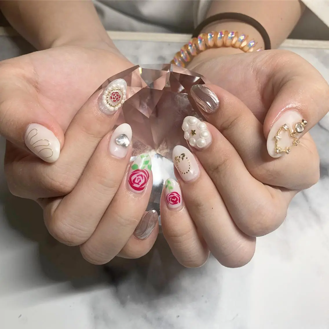 ネイル I pinknail 韓国風·持ち込み専門のネイルデザイン