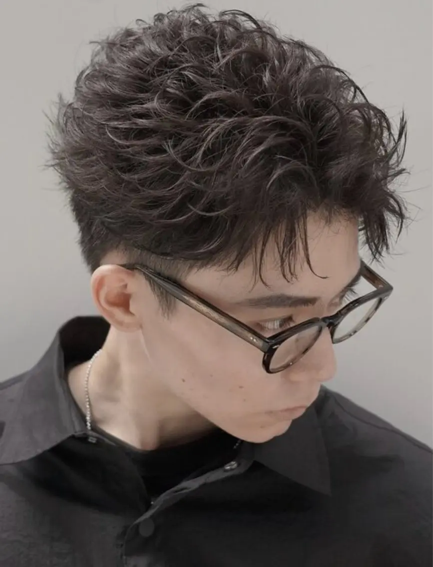 パーマ メンズ フェザーパーマ メンズパーマ カット パーマ 白井 世那のヘアスタイル