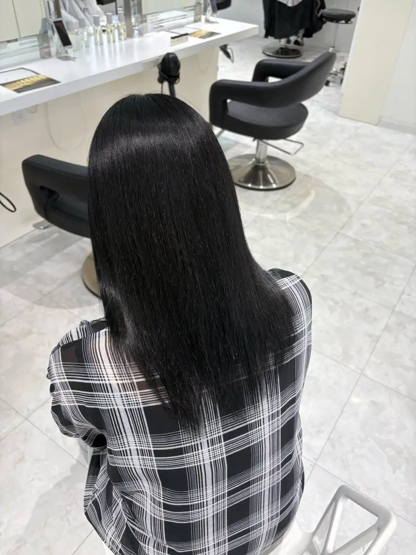セミロング カラー ヘアカラー 🤍ྀི透ける寒色 Cocoa🤍ྀིのヘアスタイル