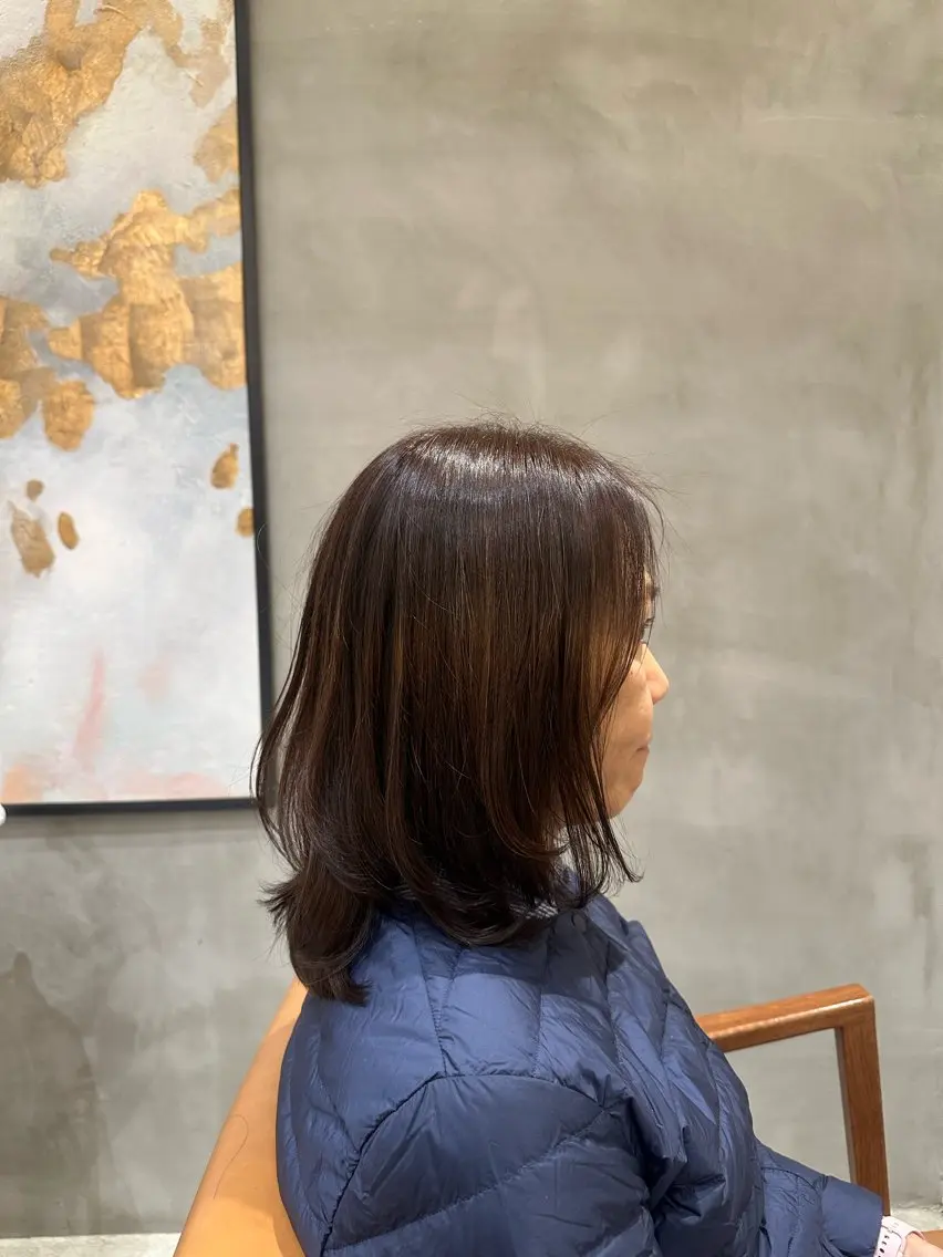 セミロング レイヤーカット 出口 凜乃介のヘアスタイル