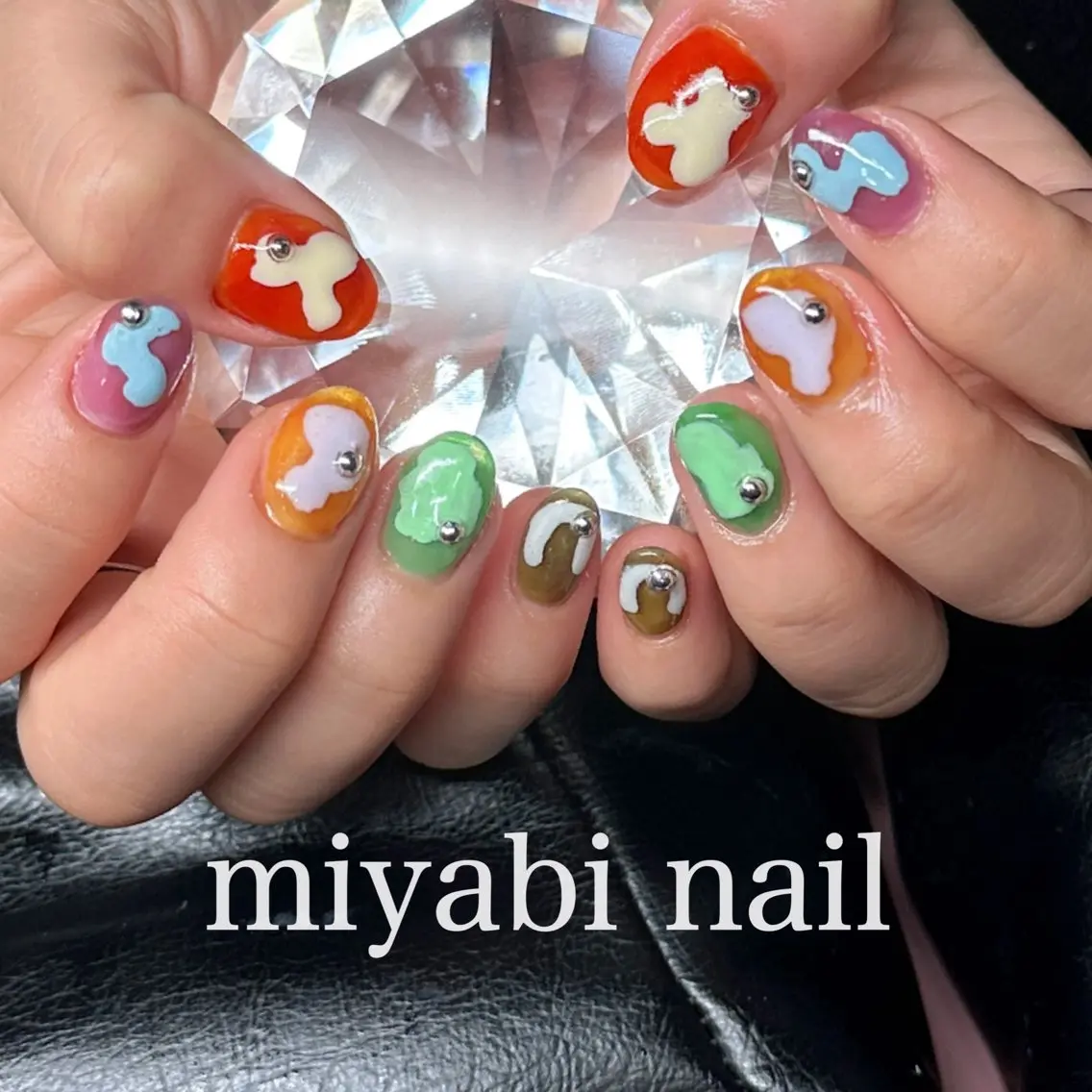 ネイル アートネイル ジェルネイル 持ち込み シルバー ハンドネイル miyabi nail 桂川駅近くのネイルデザイン