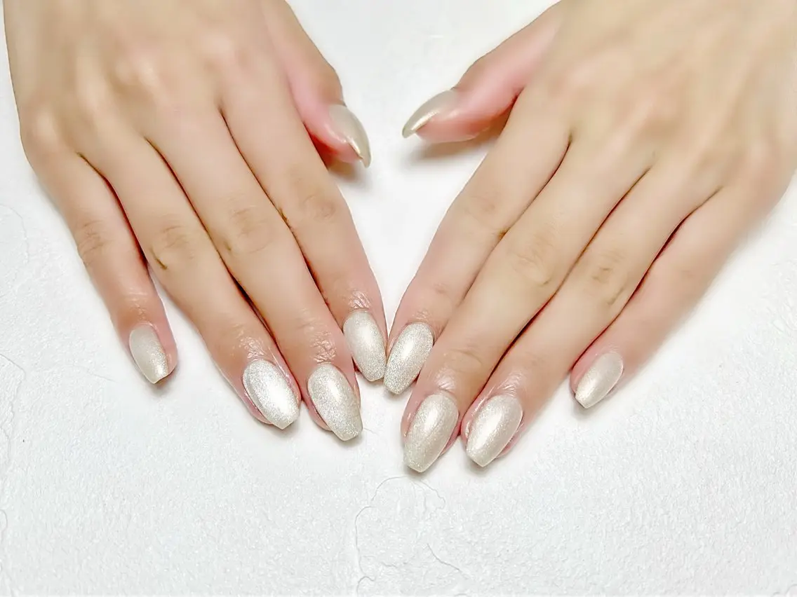 ネイル マグネットネイル オフィスネイル ワンカラーネイル 夏ネイル rouse nail RISATOのネイルデザイン