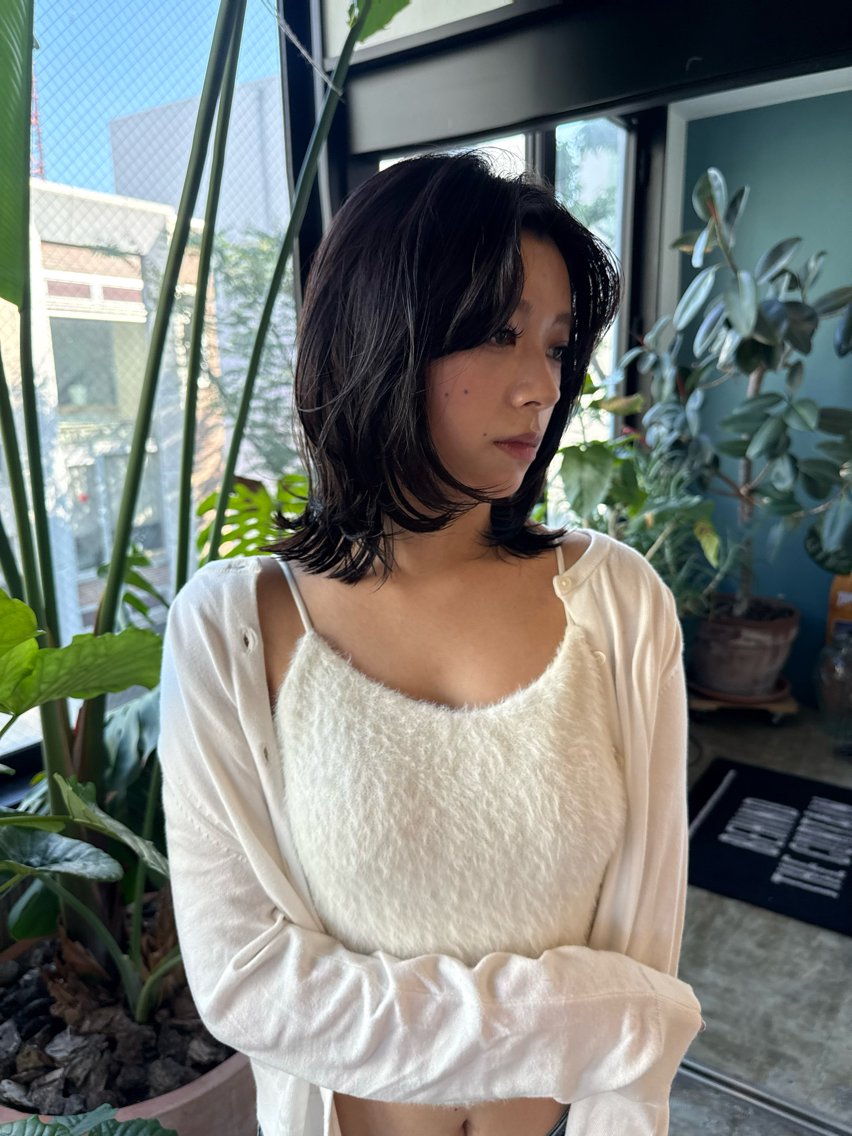 ミディアム 志柿 虹花のヘアスタイル