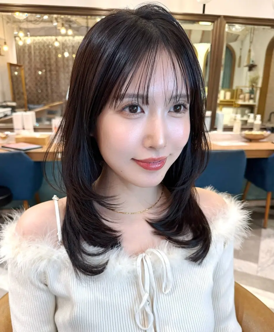 ミディアム カラー カット ヘアカラー トリートメント レイヤーカット /透明感カラー西田のヘアスタイル