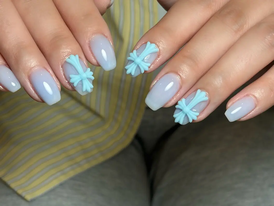 ネイル オーロラネイル 長さ出し フレンチネイル ジェルネイル ガラスフレンチ ハンドネイル Rela・S NAILのネイルデザイン