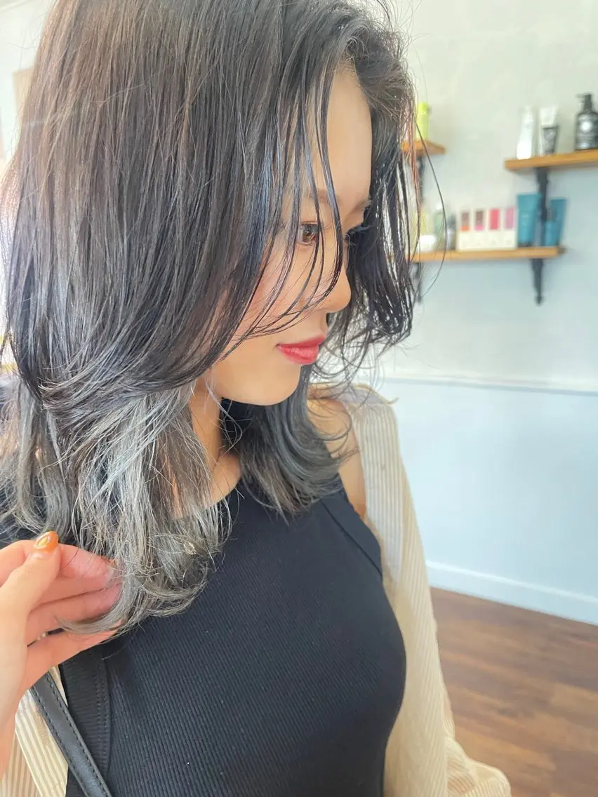 ミディアム 関根 沙季のヘアスタイル