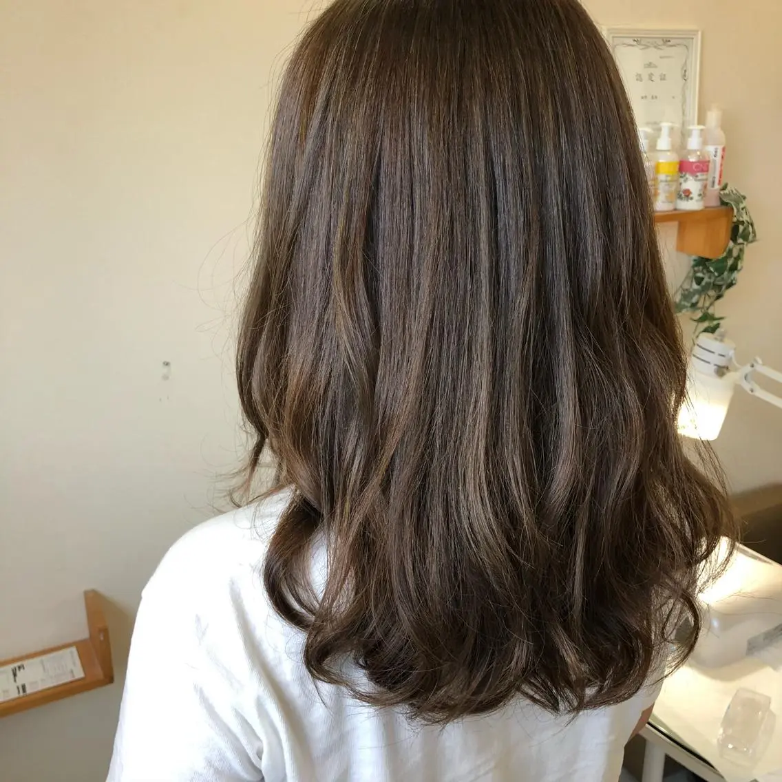カラー 牧野 佳樹のヘアスタイル