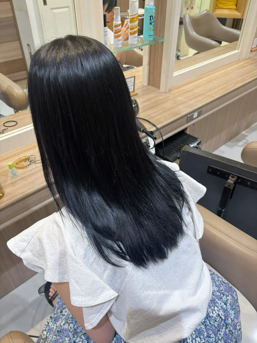 ロング カラー ヘアカラー トリートメント ハイトーンカラー☁️ 西條 楓花のヘアスタイル