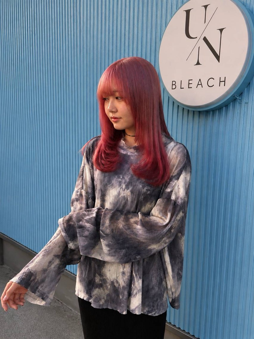 ロング カラー ヘアカラー トリートメント 《髪質改善 UN BLEACH》のヘアスタイル