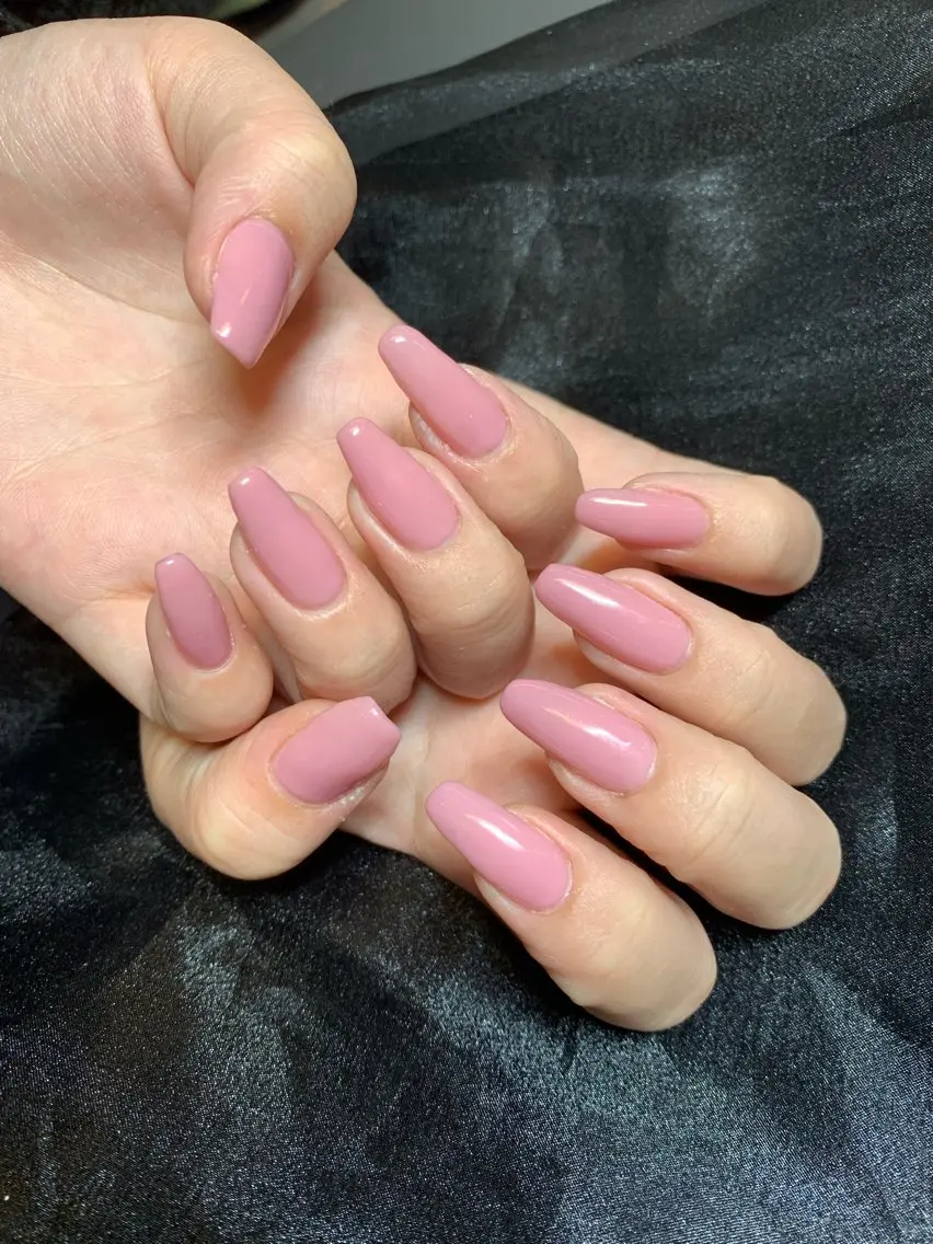 🍓ハンドネイルワンカラーorグラデーション【オフあり】の写真