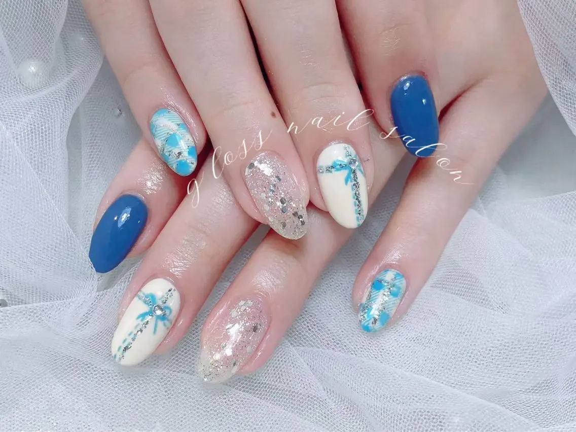 ネイル りこ🫧 gloss nailのネイルデザイン