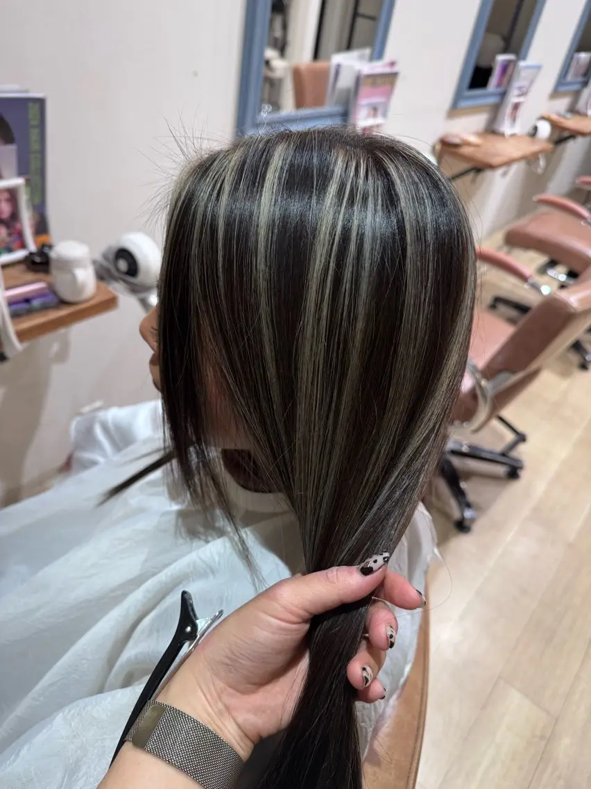 ロング カラー カット ヘアカラー 福井 珠乃のヘアスタイル