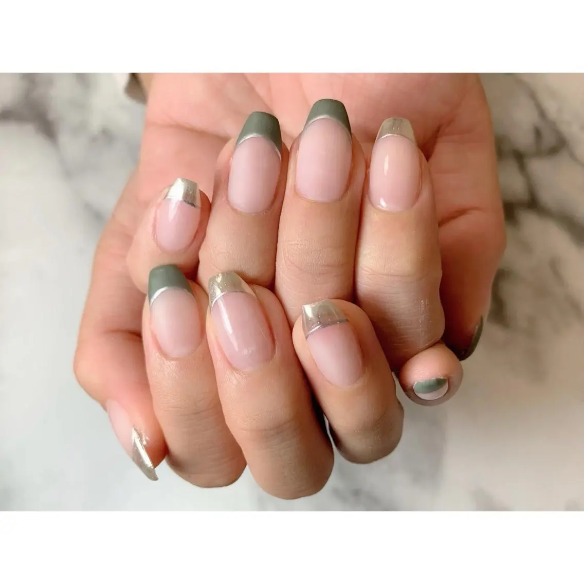 ネイル フレンチネイル ミラーネイル nailsalon maluriのネイルデザイン