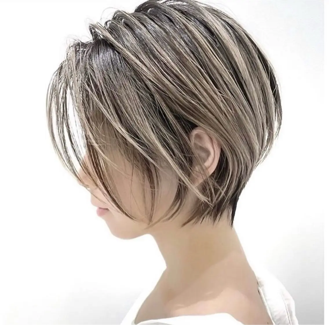 ショート カラー バレイヤージュ レイヤーカット ショートヘア 店長/髪質改善 艶カラー/清水祥偉のヘアスタイル