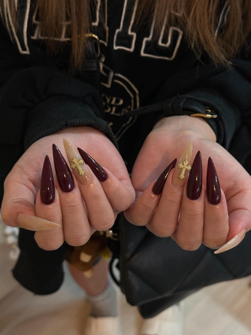 ネイル チークネイル ドット フットネイル フレンチネイル グラデーション ハンドネイル ハンドケア Nihonthy Nail 新宿のネイルデザイン