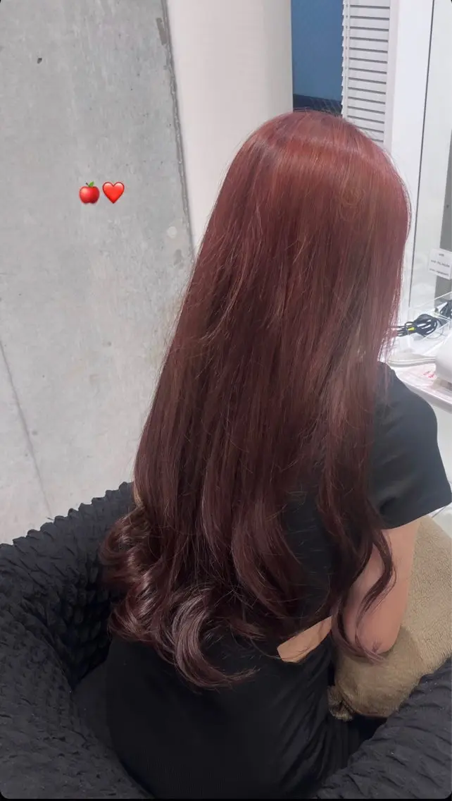 ロング カラー yuzuna ハイトーン 天神のヘアスタイル