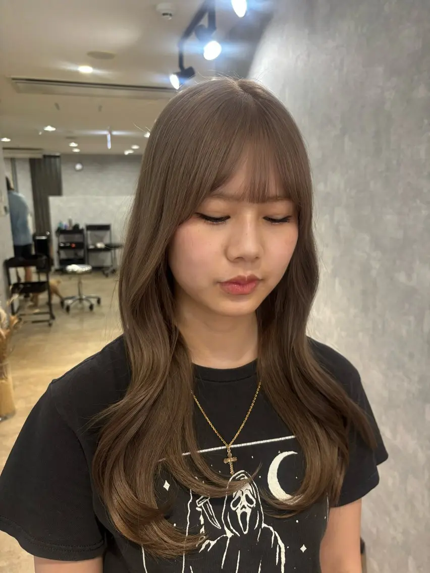 セミロング カラー カット ヘアカラー トリートメント 🌐NATSUMI 🌐【寒色カラー】のヘアスタイル
