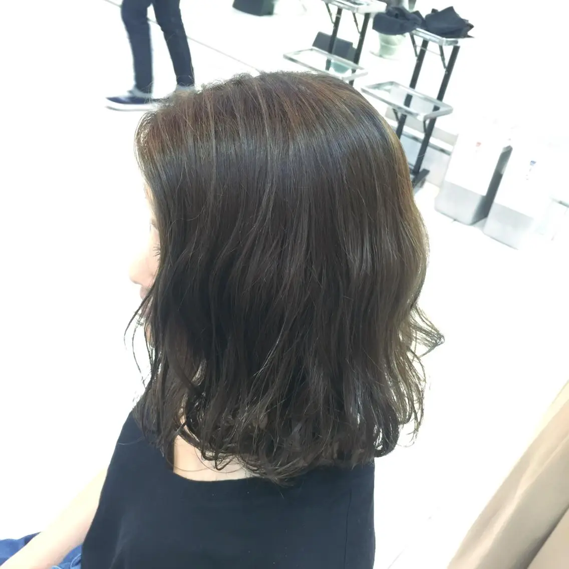ミディアム セミロング カラー アッシュ 透明感カラー ハイライトカラー ハイライト 大平 美沙のヘアスタイル