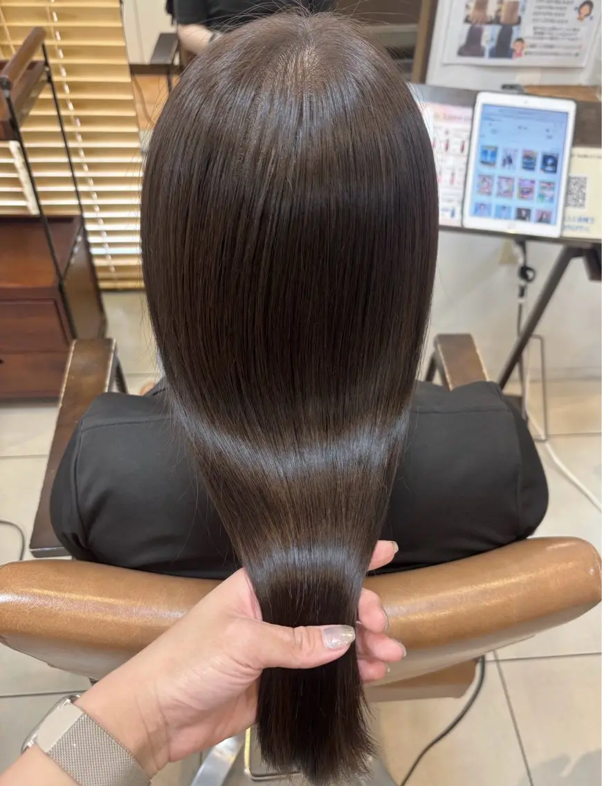 ミディアム カラー アッシュ アッシュグレー 髪質改善 トリートメント ヘアカラー 頭皮×髪質改善 透明感カラー💎中村のヘアスタイル