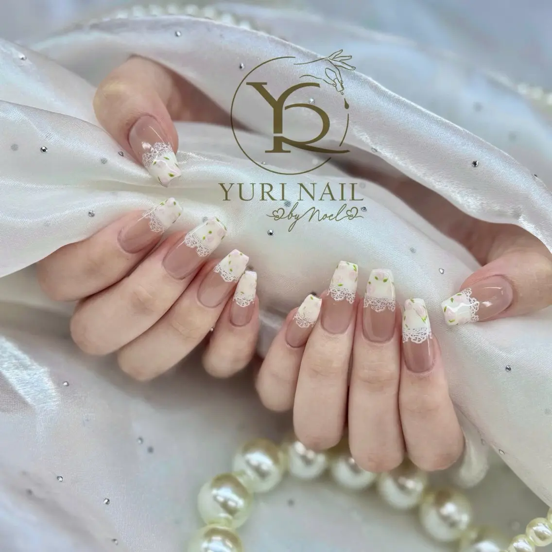 ネイル ハンドネイル フットネイル ハンドケア YURI Nail NARITAのネイルデザイン