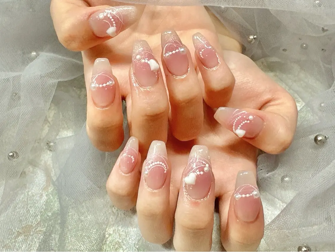 ネイル Luna K.のネイルデザイン