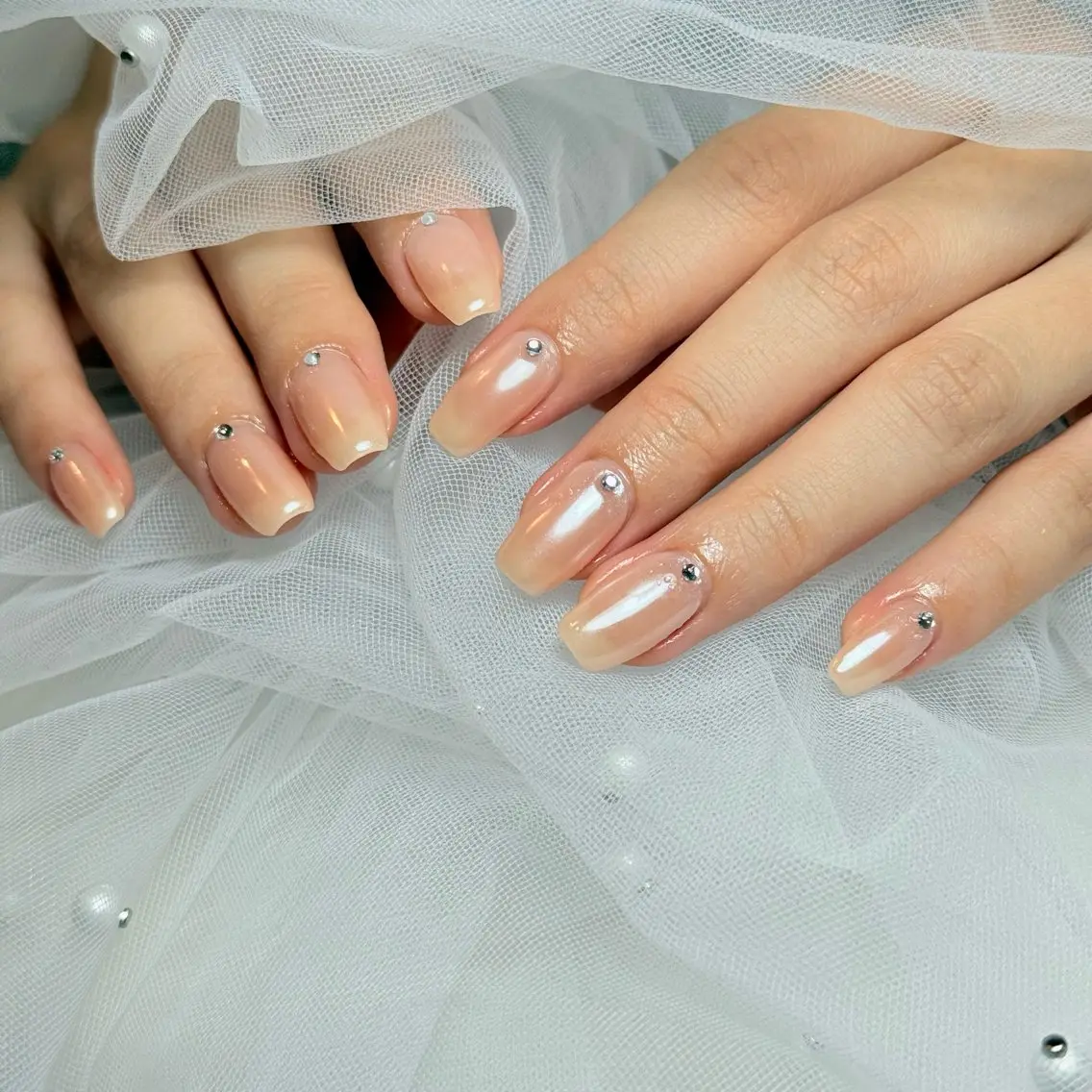 ネイル チークネイル フレンチネイル グラデーション キラキラネイル 韓国ネイル ハンドネイル Risa_ Nailのネイルデザイン