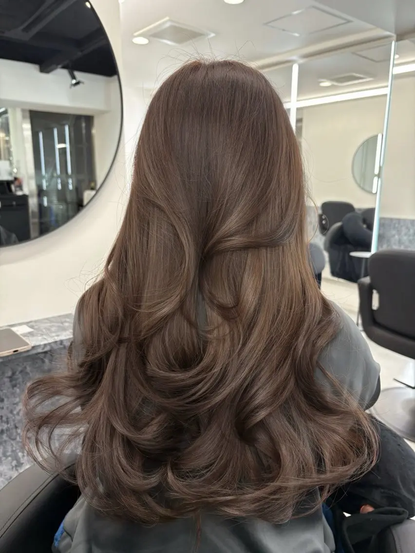 ロング カラー カット ヘアカラー 東 奎吾のヘアスタイル