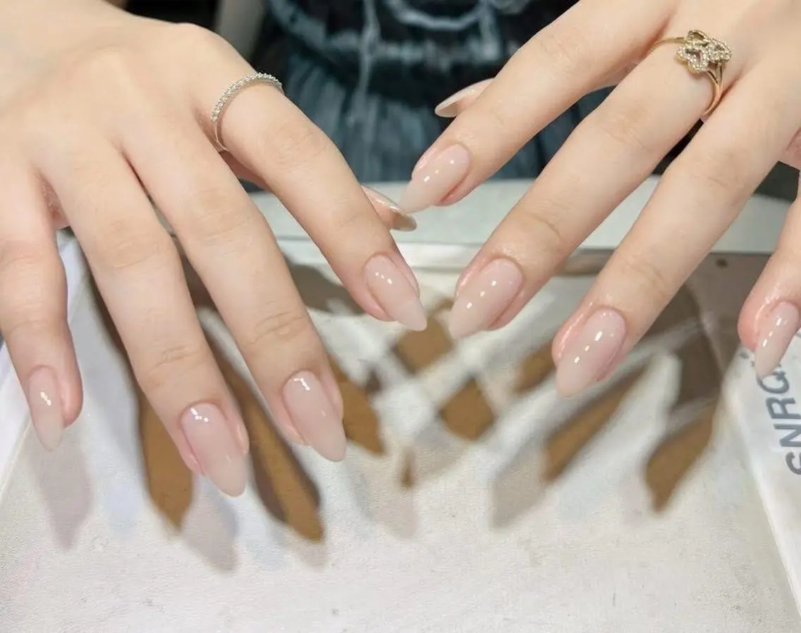 ネイル ハンドネイル T.Lee Nail Lilyのネイルデザイン