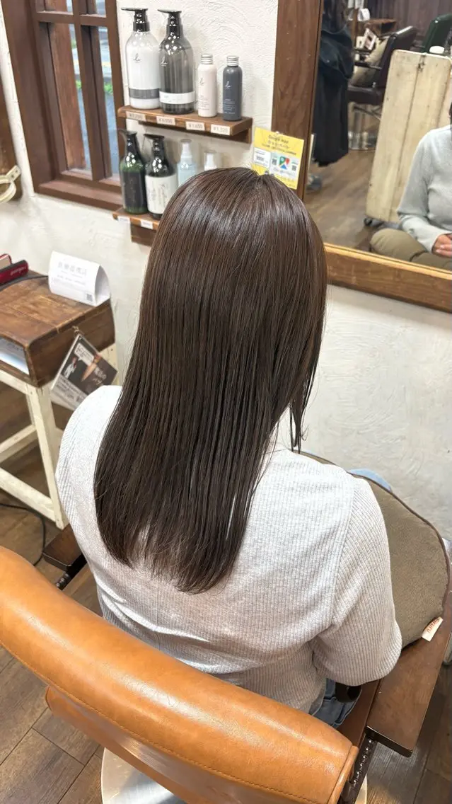 セミロング カラー 透明感カラー カット ヘアカラー 元山 透明感艶カラー 🌻レイヤーカットのヘアスタイル