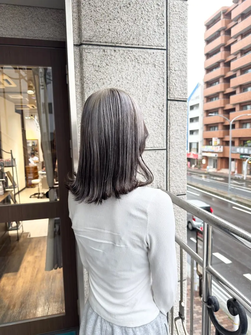 カラー 透明感カラー ダークグレー ダークグレージュ デザインカラー グレージュ ヘアカラー ハイトーン✨髪質改善 ✨スパ得意✨ミヤタのヘアスタイル