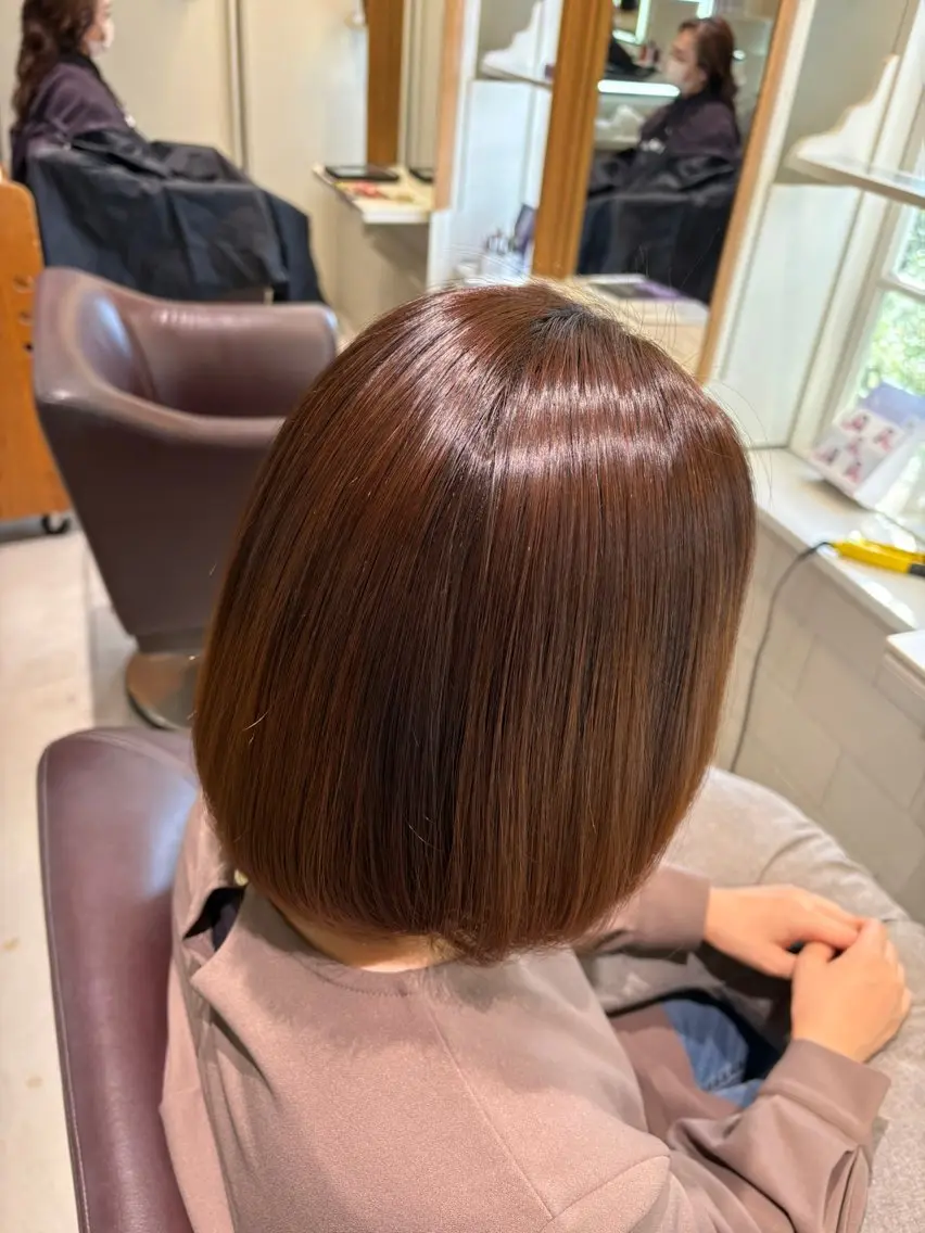 ミディアム 木 のみのヘアスタイル