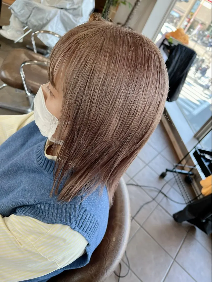 ミディアム カラー ベージュカラー ブリーチ ショコラベージュ ヘアカラー メテオ ／ヘアカラー 西川菜実のヘアスタイル