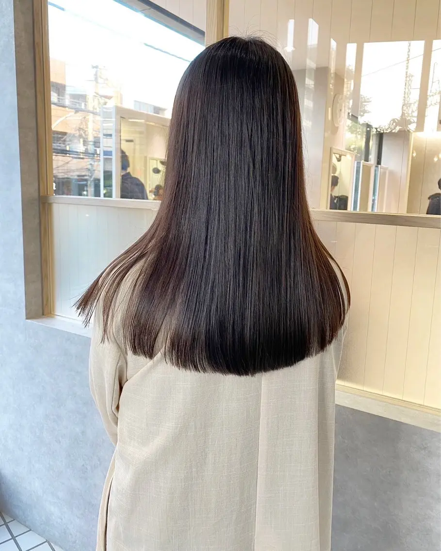 ロング outil mireiのヘアスタイル