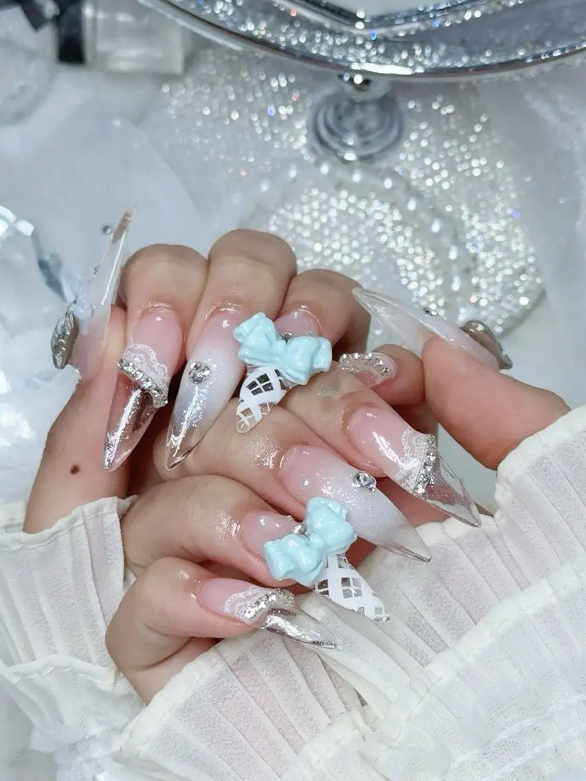 ネイル ガーリー ハート 韓国ネイル ニュアンスネイル リボン ハンドネイル Sora nail 長さ出し専門店のネイルデザイン