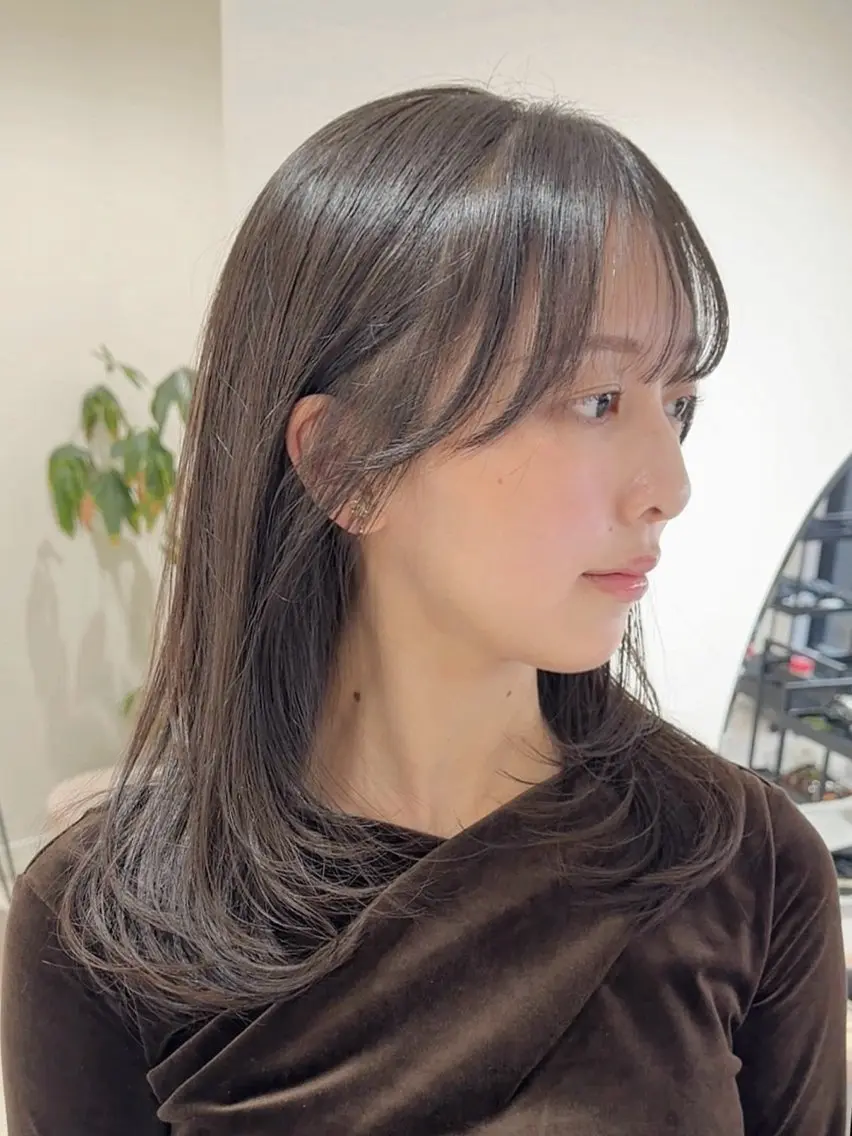 セミロング カット ヘアカラー イメチェンレイヤー/ 縮毛矯正/菅野恭平のヘアスタイル