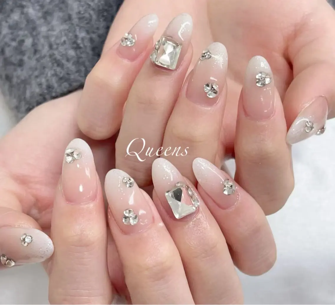 ネイル ハンドネイル Queens マオのネイルデザイン